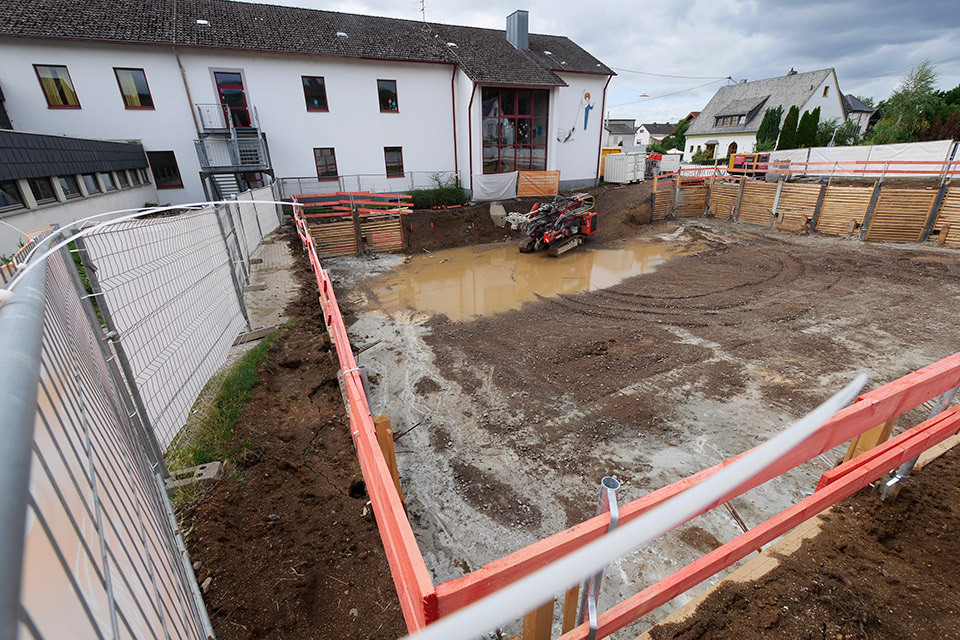SBN bauen Rückhaltebecken an der Margaretenschule in Heimbach-Weis